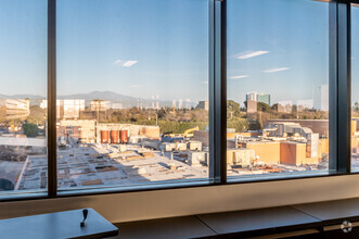 625 N Grand Ave, Santa Ana, CA for sale Interior Photo- Image 2 of 7