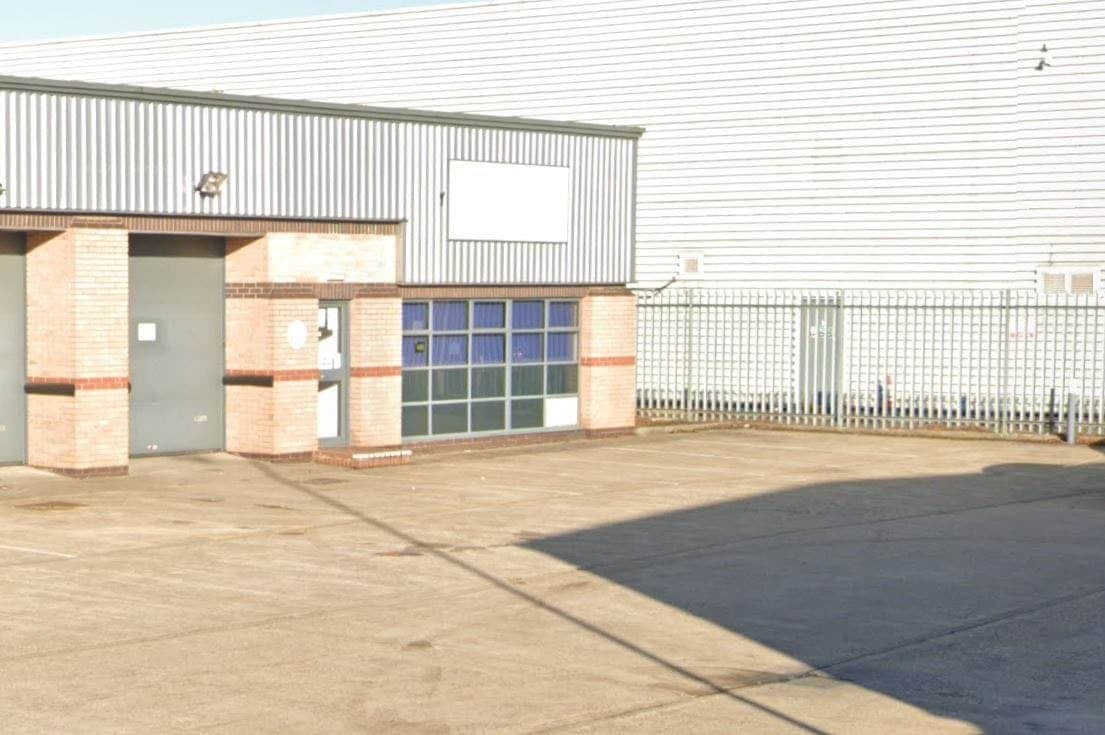 413 Montrose Ave, Slough for sale Building Photo- Image 1 of 1