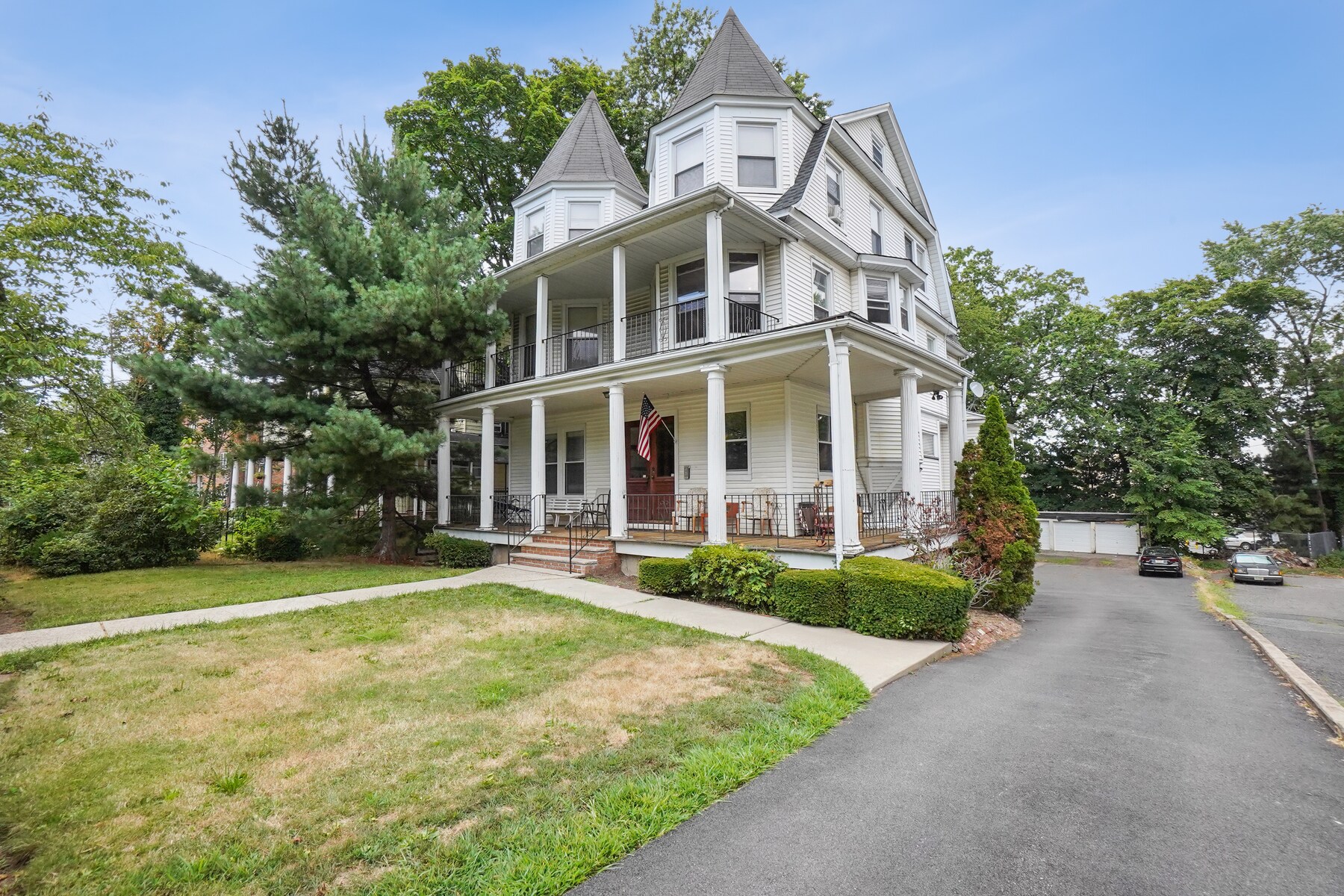 41 S Willow St, Montclair, NJ for sale Building Photo- Image 1 of 1