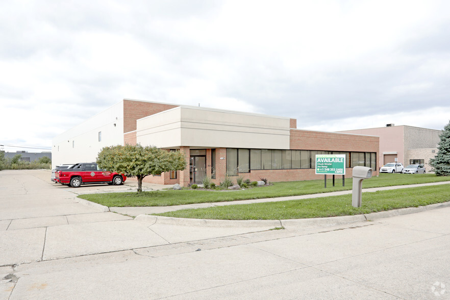 51187 Industrial Dr, Macomb, MI for sale - Primary Photo - Image 1 of 1