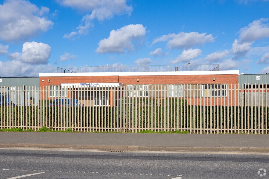 Moody Ln, Grimsby for lease - Building Photo - Image 2 of 2