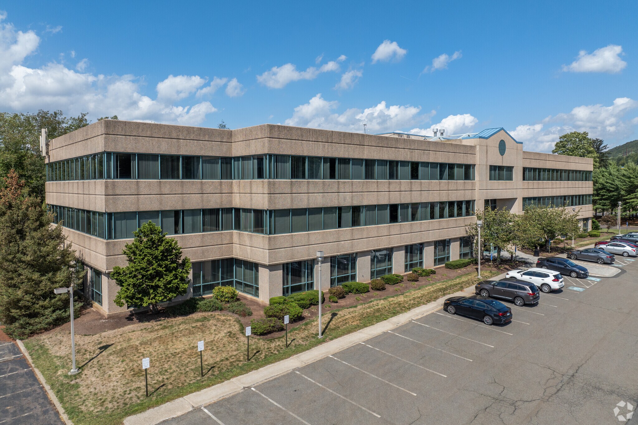 538 Preston Ave, Meriden, CT for sale Primary Photo- Image 1 of 1