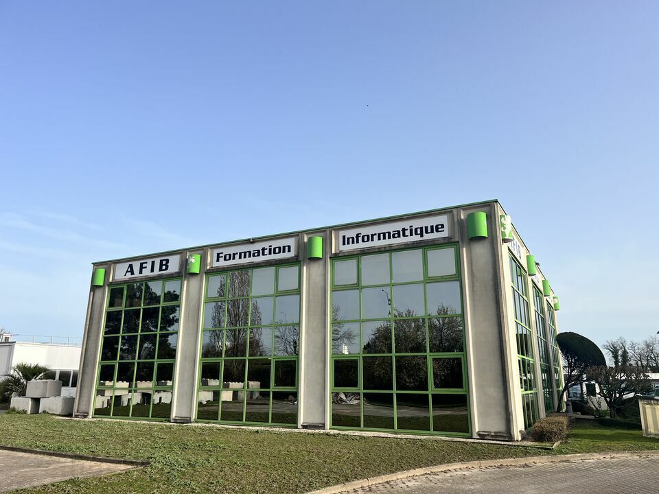 Office in Mérignac for sale Building Photo- Image 1 of 17