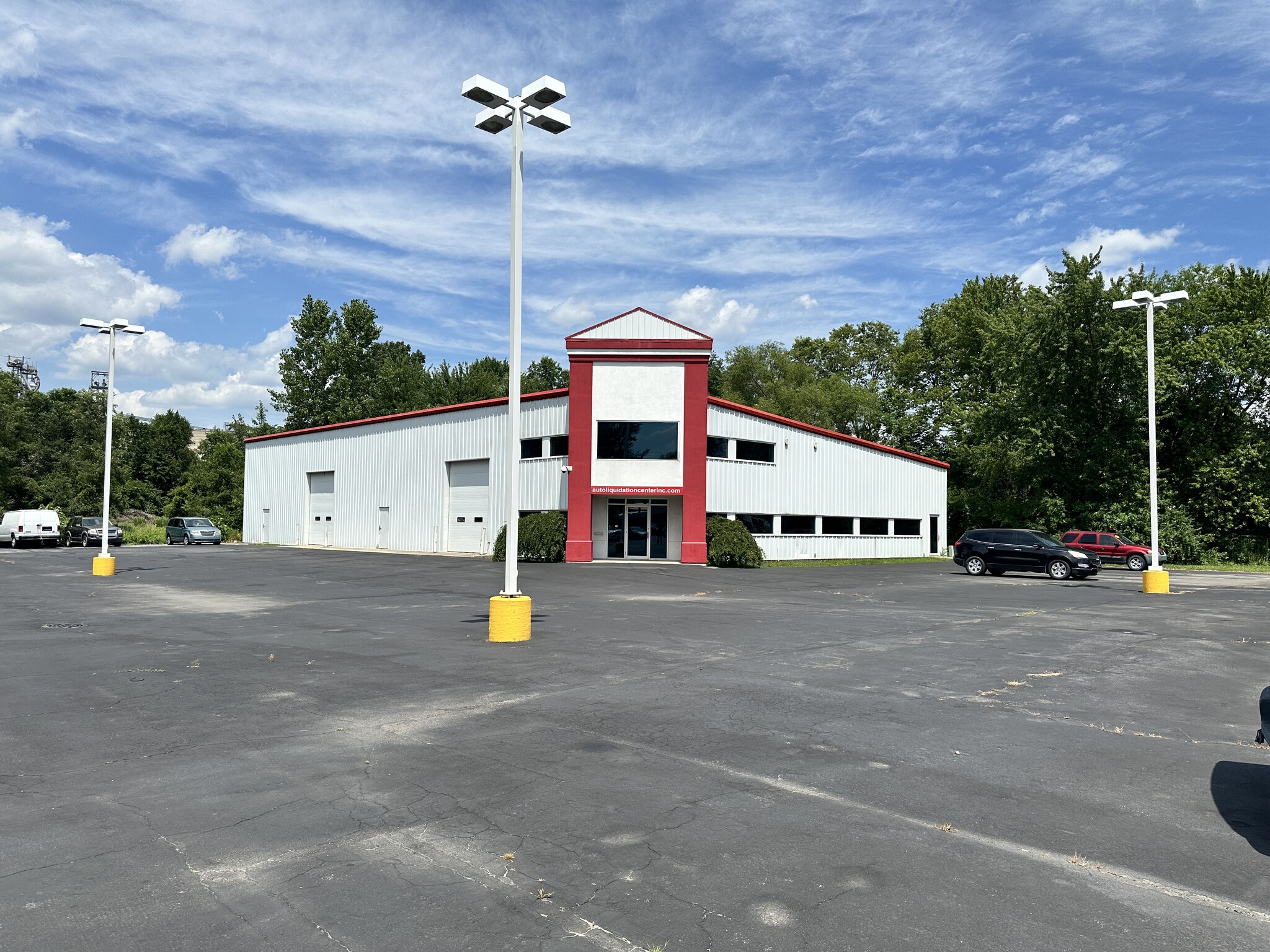 350 Lincoln Hwy W, New Haven, IN for lease Building Photo- Image 1 of 1