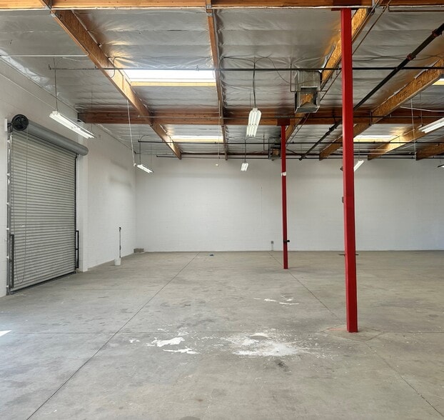 19437 Newhall St, Palm Springs, CA for sale - Building Photo - Image 2 of 5