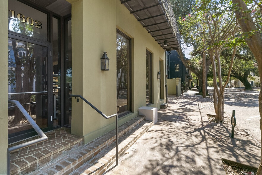 1600 Prytania St, New Orleans, LA for lease - Building Photo - Image 2 of 12