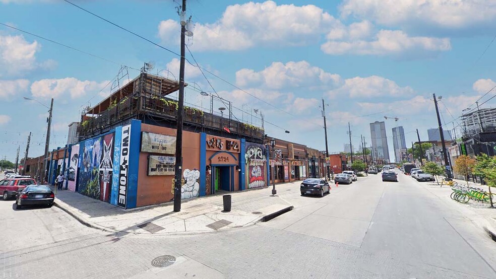 2724 Elm St, Dallas, TX 75226