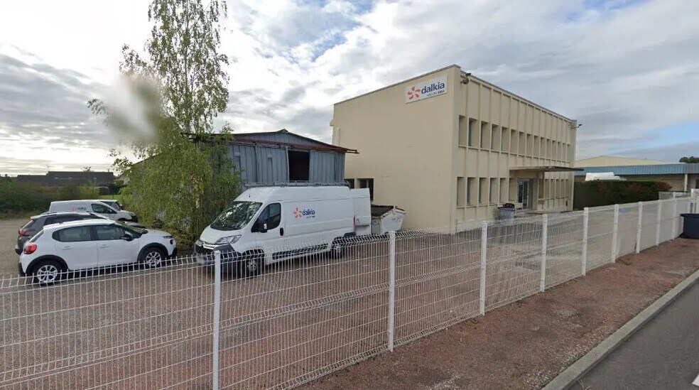 Office in Champforgeuil for sale - Building Photo - Image 2 of 8