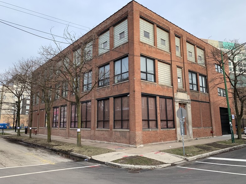 321 N Loomis St, Chicago, IL for lease - Building Photo - Image 2 of 6