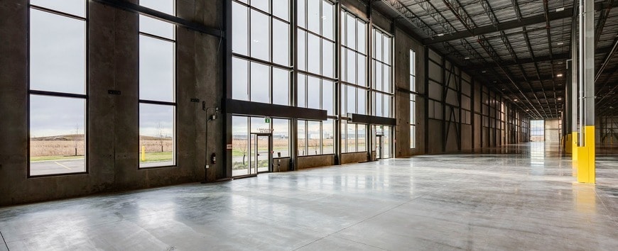 260221 Rge Road 292, Calgary, AB for lease - Interior Photo - Image 3 of 4