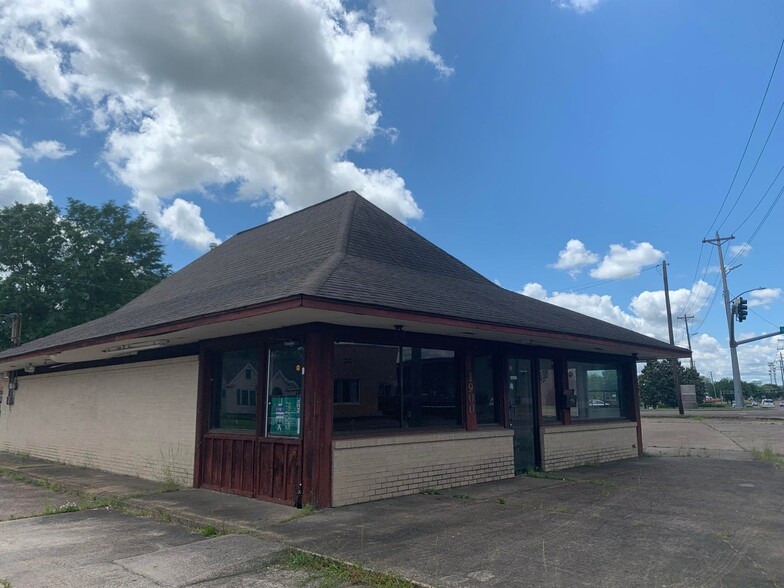 1900 Main St, Columbus, MS for sale - Building Photo - Image 1 of 9