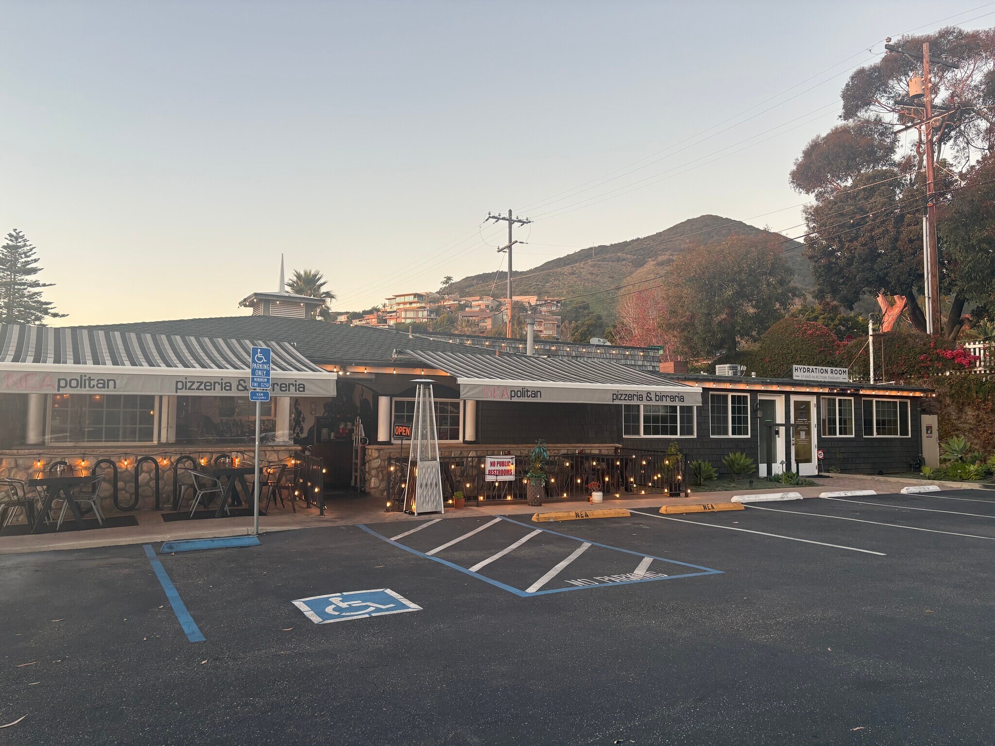 31542 Coast Hwy, Laguna Beach, CA for lease Building Photo- Image 1 of 5