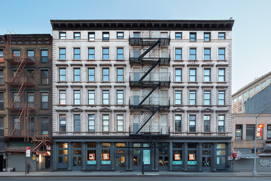 261-267 Canal St, New York, NY for lease - Building Photo - Image 2 of 4