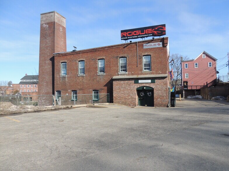 84 Union Ave, Laconia, NH for sale - Building Photo - Image 1 of 1