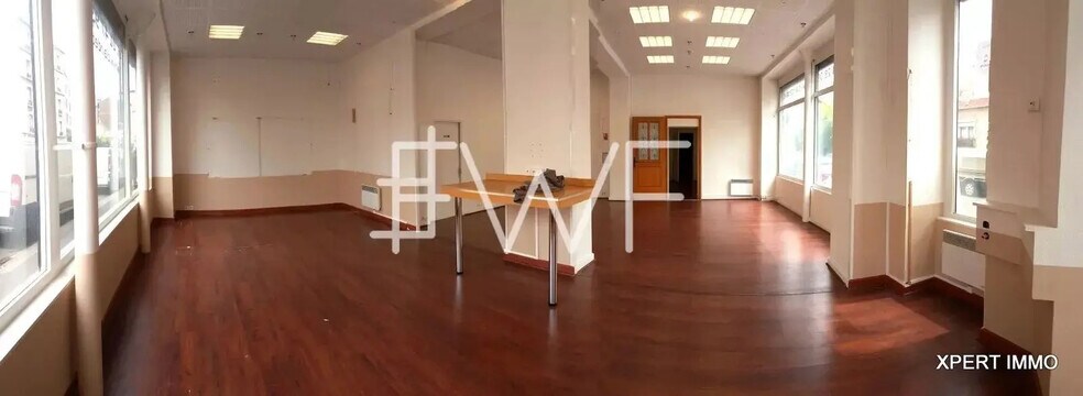 Retail in Asnières-sur-Seine for lease - Building Photo - Image 3 of 9