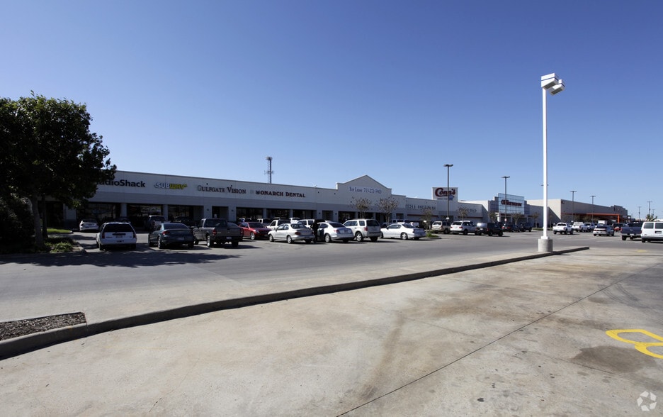 6888 Gulf Fwy, Houston, TX for lease - Primary Photo - Image 1 of 9