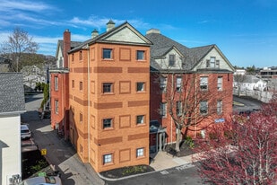 The Schoolhouse - Bar