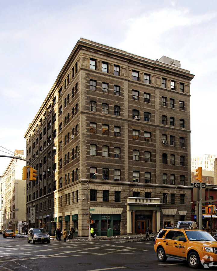 137 Varick St, New York, NY 10013 | LoopNet