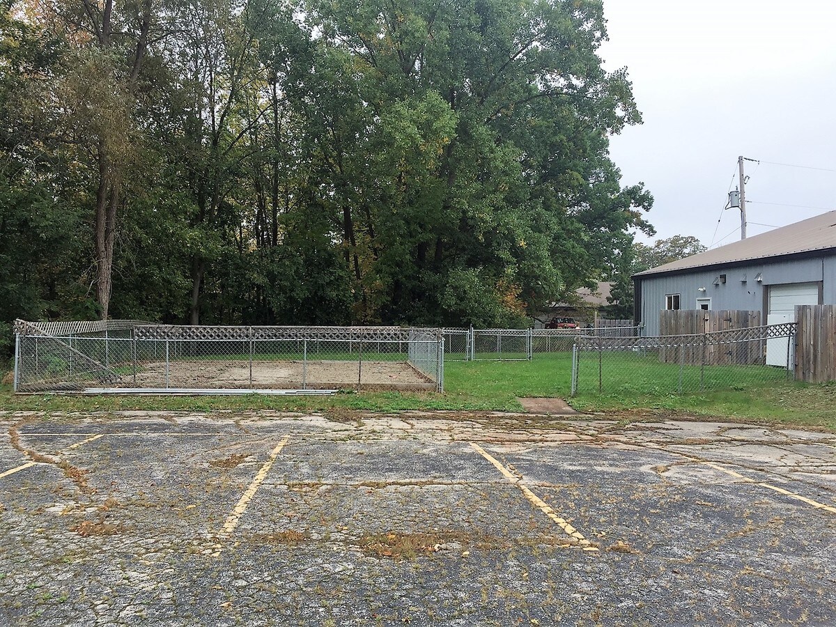 2778 Manitowoc Rd, Green Bay, WI 54311