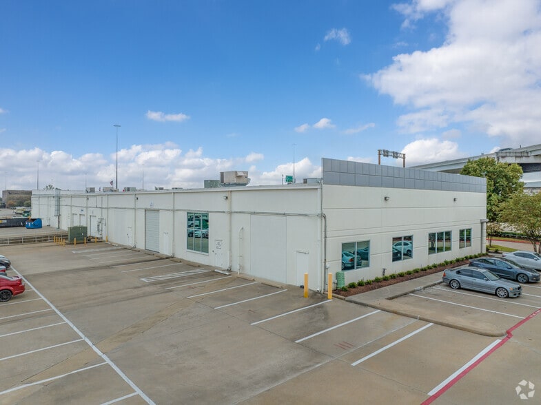15120 Northwest Fwy, Houston, TX for lease - Building Photo - Image 3 of 6