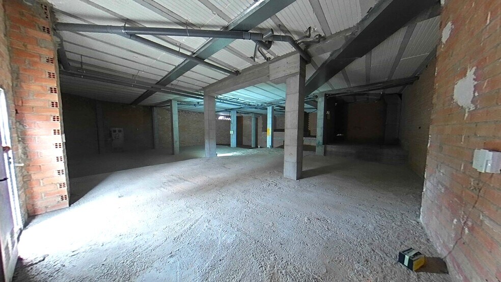 Retail in Logroño for sale - Building Photo - Image 3 of 13