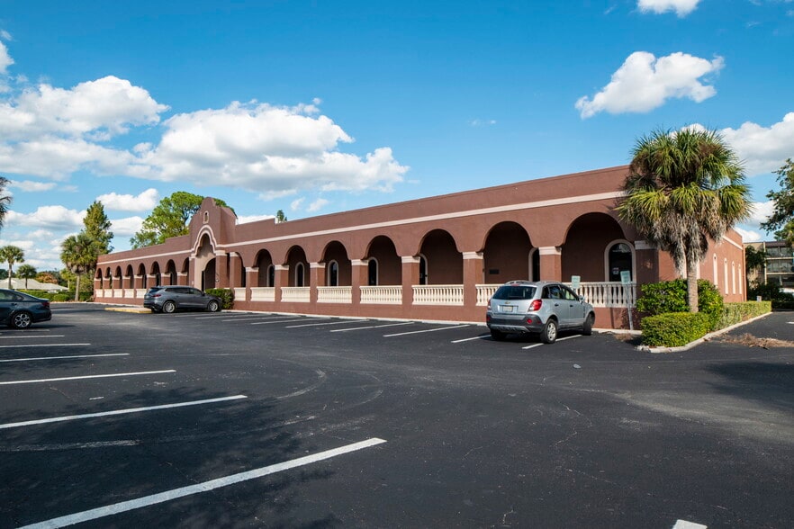 2484 Caring Way, Port Charlotte, FL for lease - Building Photo - Image 3 of 10