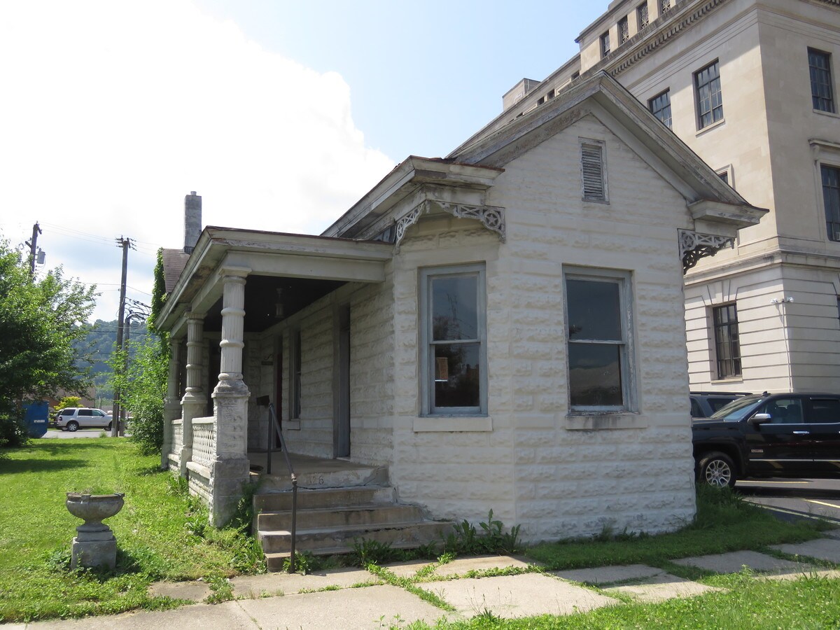 626 7th St, Portsmouth, OH 45662