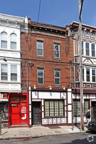 710 S 4th St, Philadelphia, PA for sale - Primary Photo - Image 1 of 3