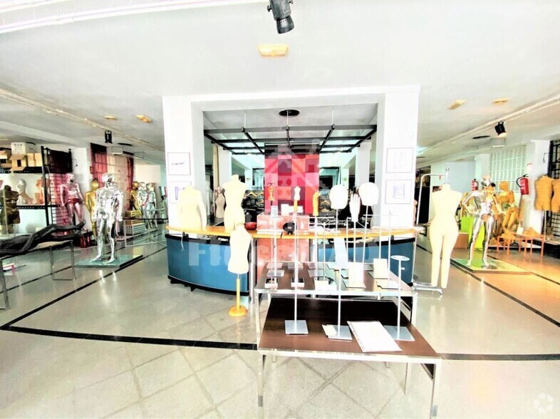 Retail in Madrid, Madrid for lease - Building Photo - Image 1 of 10