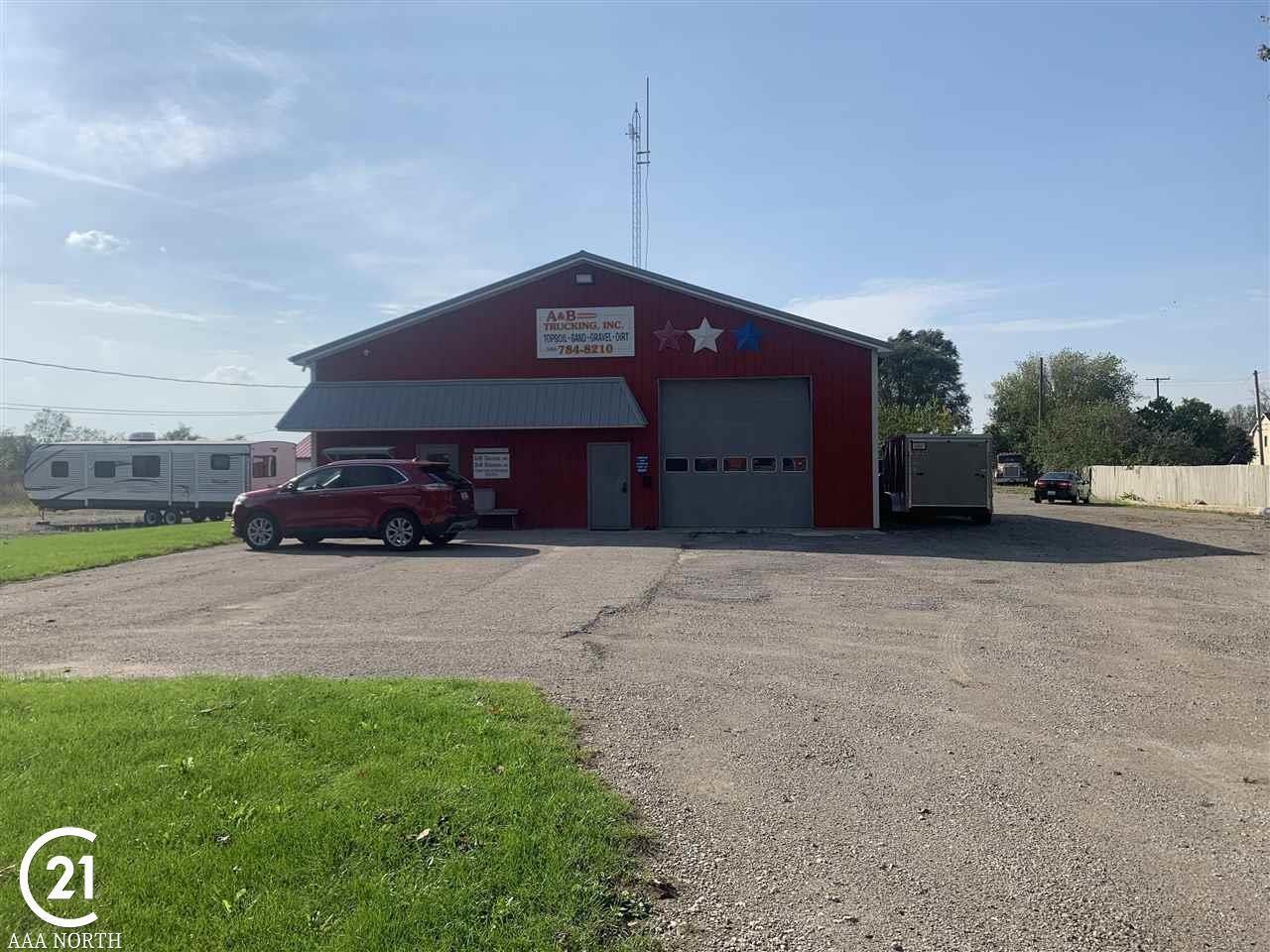 417 North Ave, Berville, MI 48002