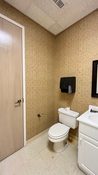 4113 Capitol St, Durham, NC for lease - Building Photo - Image 3 of 37