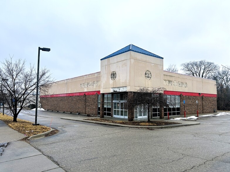 15181 Telegraph Rd, Redford, MI for lease - Building Photo - Image 3 of 5