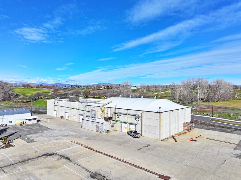 8603 Ahtanum Rd, Yakima, WA for lease - Building Photo - Image 3 of 16