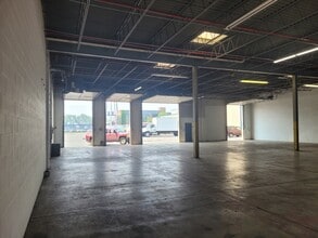 615 Montgomery St, Saint Paul, MN for lease Interior Photo- Image 1 of 4