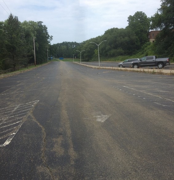 2-4 S Portage St, Westfield, NY for lease - Building Photo - Image 3 of 21