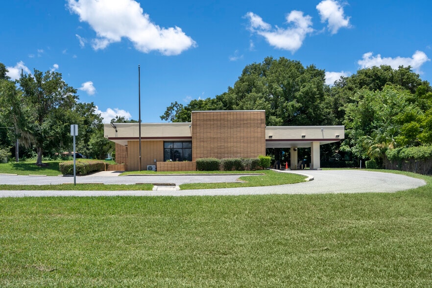 410 E Palm St, Fruitland Park, FL for sale - Building Photo - Image 3 of 13