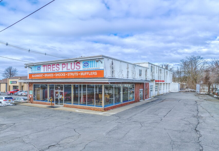 1059 Ulster Ave, Kingston, NY for sale - Building Photo - Image 1 of 35