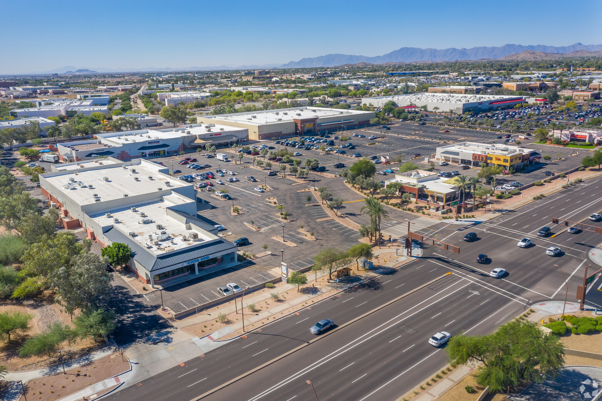 1245-1375 Elliot, Tempe, AZ 85284 - Costco Plaza | LoopNet