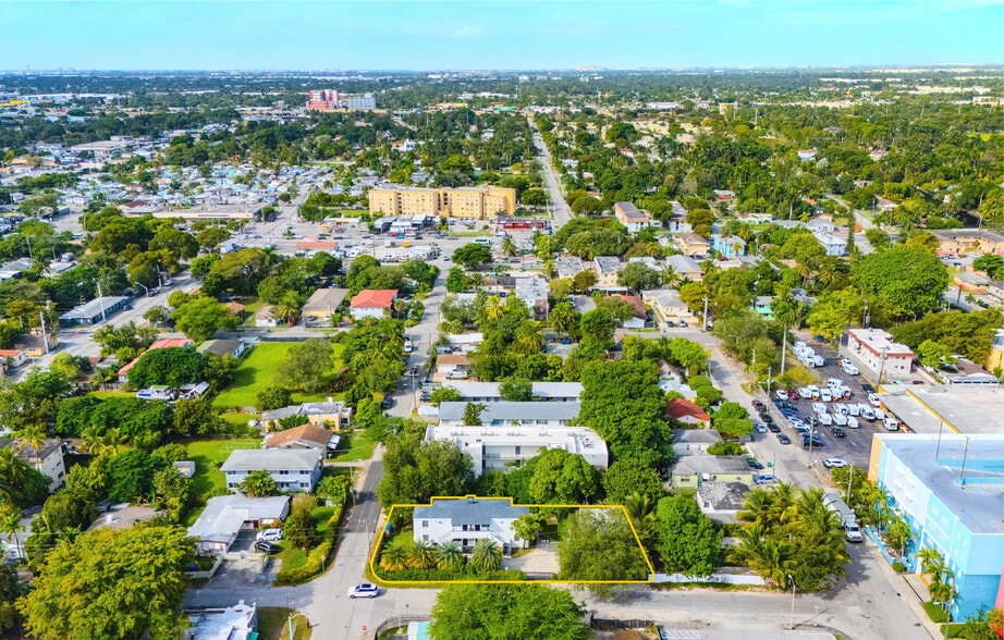 8270-8280 NE 1st Pl, Miami, FL for sale - Building Photo - Image 2 of 32