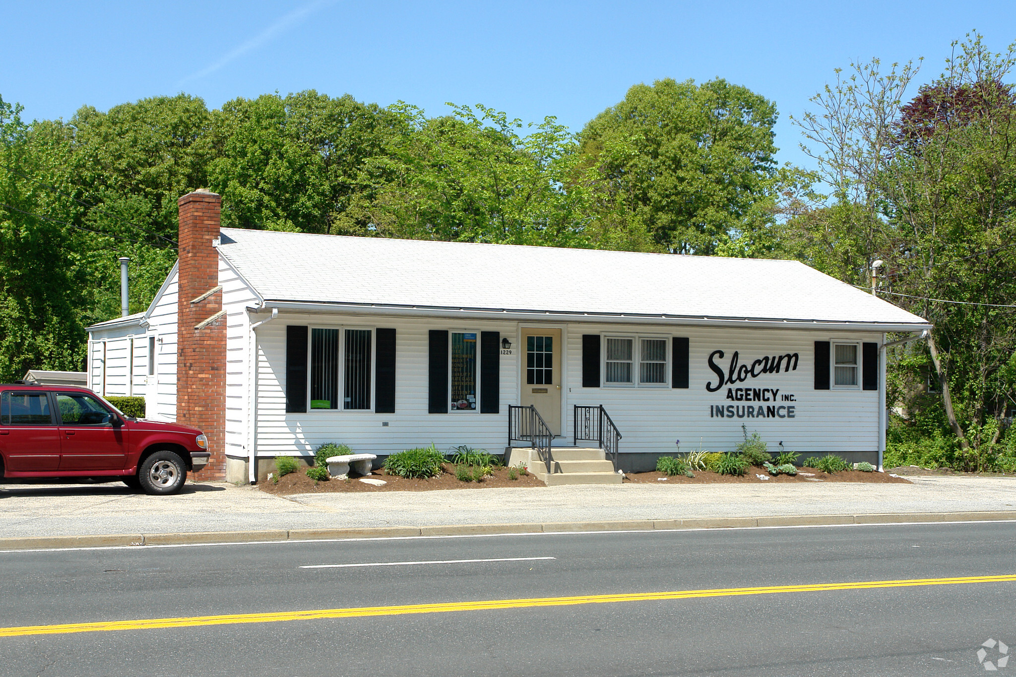 1229 Greenwich Ave, Warwick, RI for sale Primary Photo- Image 1 of 1