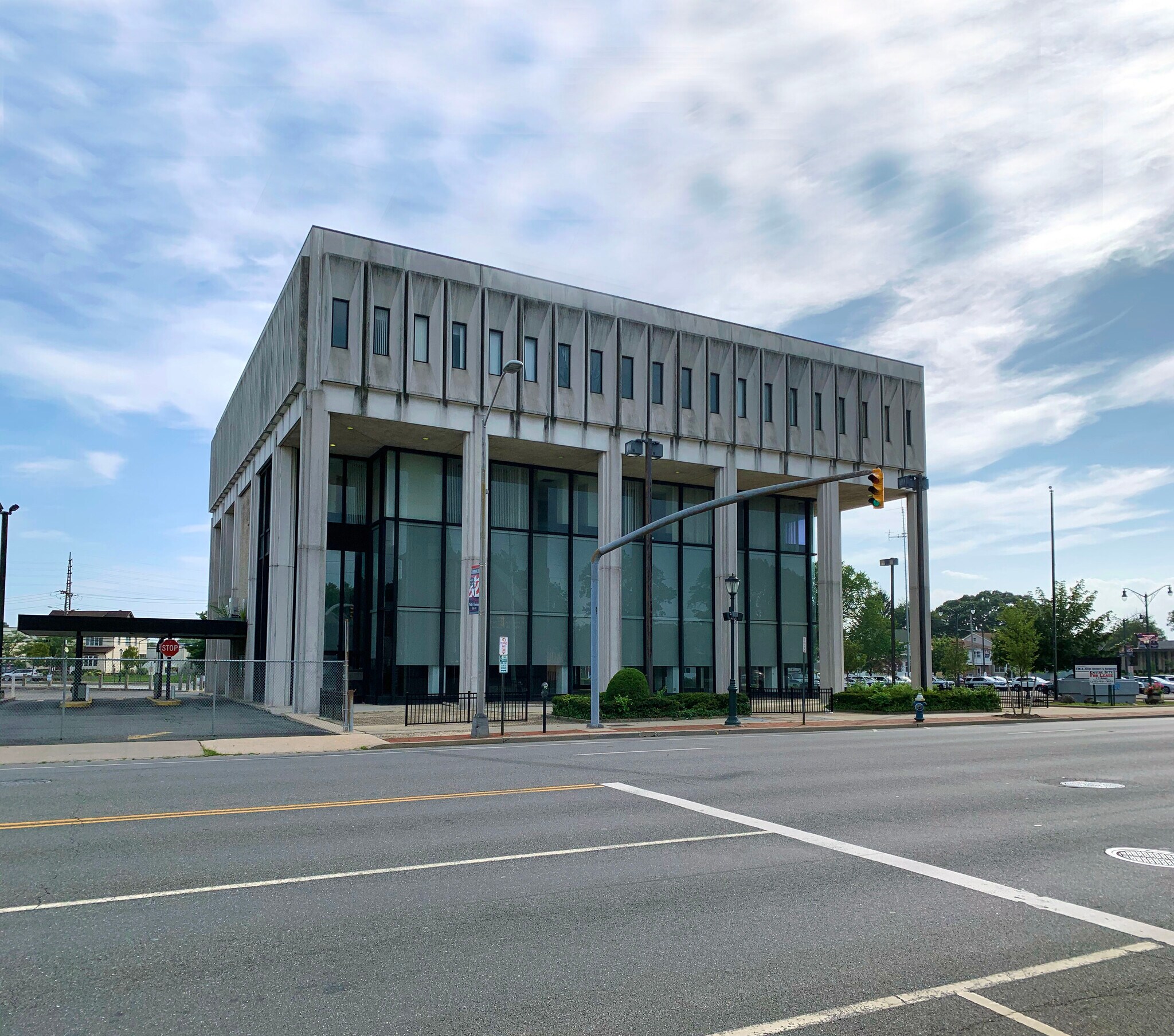 360 Merrick Rd, Lynbrook, NY for sale Building Photo- Image 1 of 1