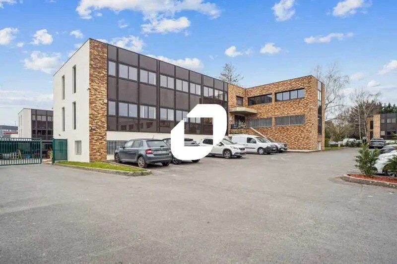 4 Rue De La Terre De Feu, Les Ulis for lease Building Photo- Image 1 of 18