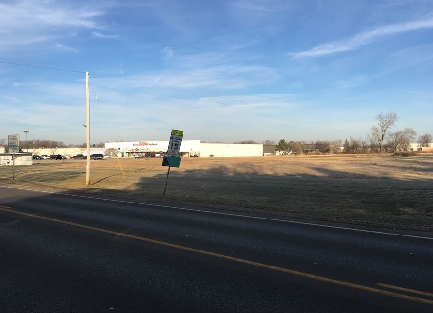 N48W13530 Hampton Rd, Menomonee Falls, WI for sale Other- Image 1 of 1