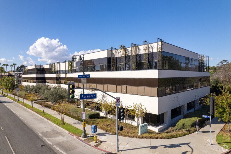 4525 Wilshire Blvd, Los Angeles, CA for lease - Building Photo - Image 3 of 9