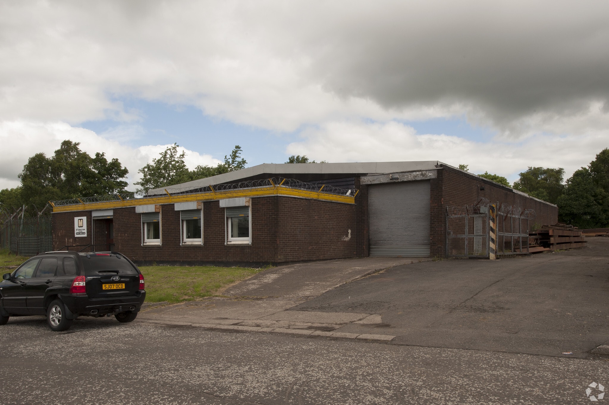 301-303 Glentanar Rd, Glasgow for sale Primary Photo- Image 1 of 1