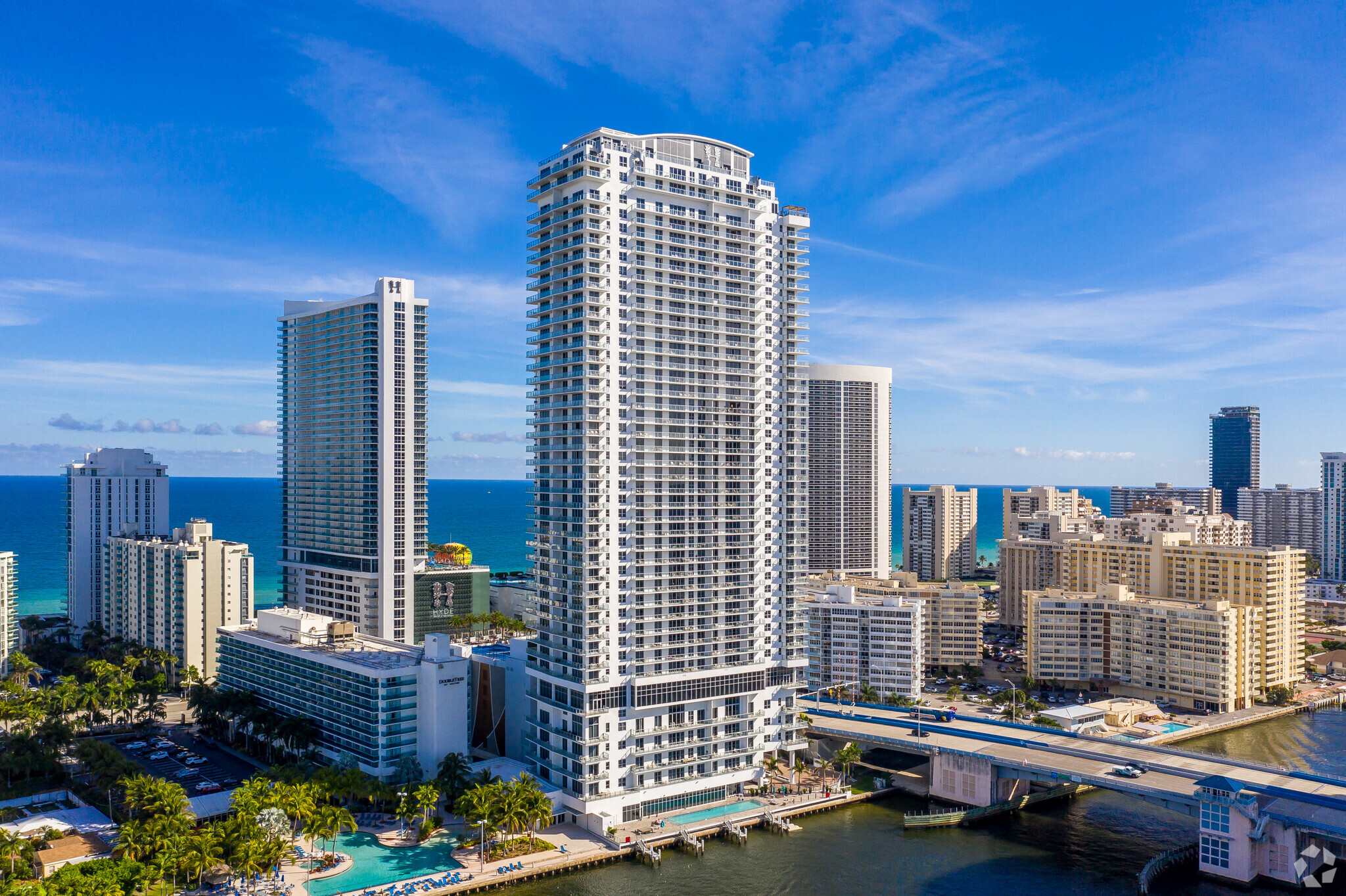 4010-4012 S Ocean Dr, Hollywood, FL for sale Primary Photo- Image 1 of 10