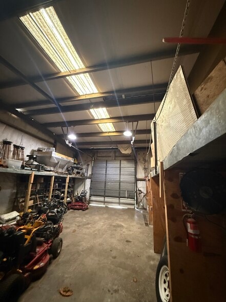 5711 Greendale Rd, Richmond, VA for lease - Building Photo - Image 2 of 3