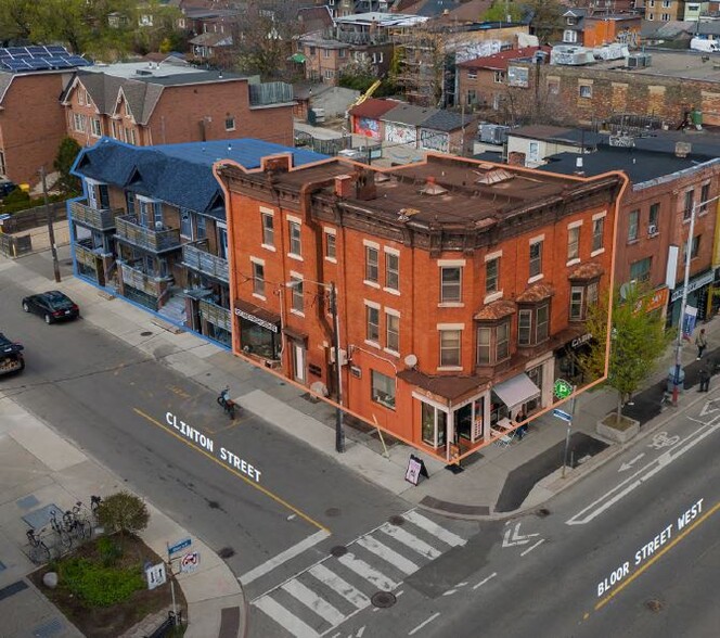 688-690 Bloor St West portfolio of 3 properties for sale on LoopNet.com - Building Photo - Image 1 of 1