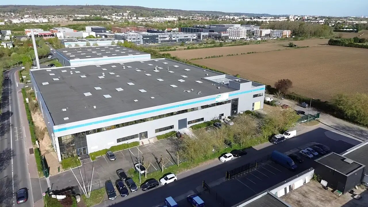 Flex in Taverny for lease Aerial- Image 1 of 32