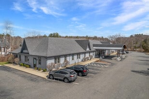 440 E Central St, Franklin MA - Loft